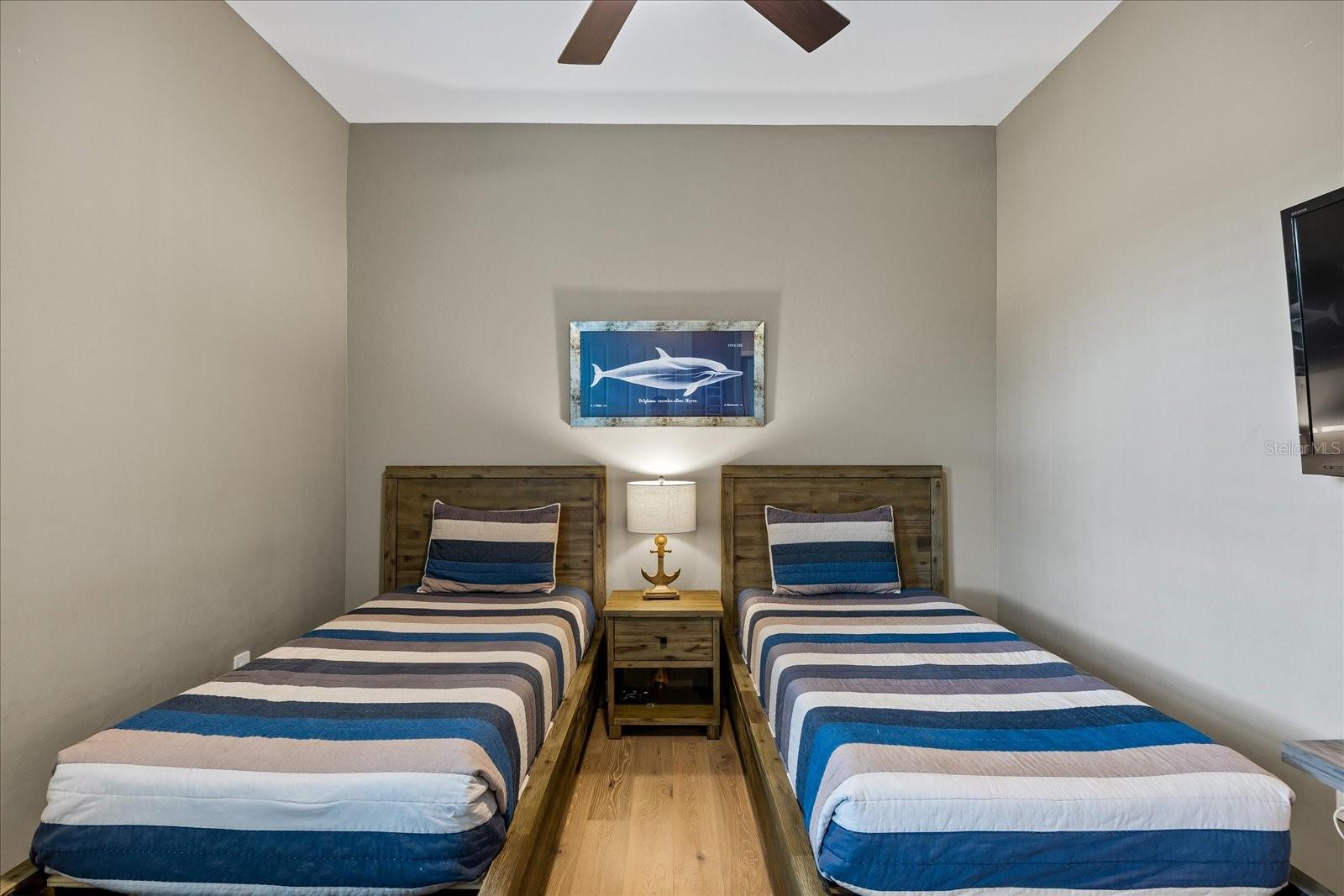 4821 SPARKLING SEA LN