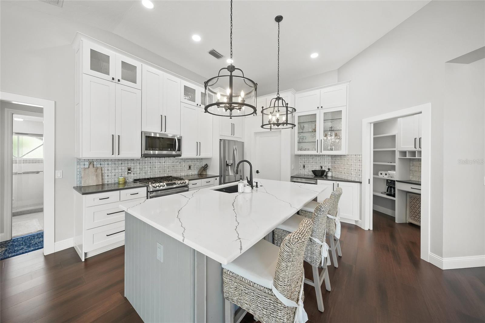 7116 SAINT JOHNS WAY