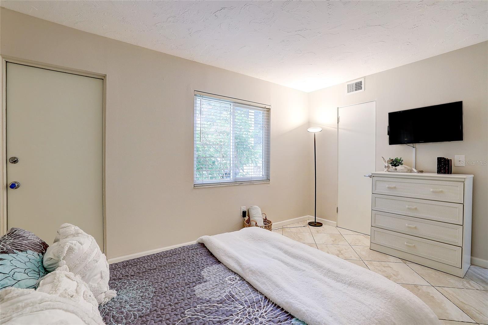 2304 RINGLING BLVD #107