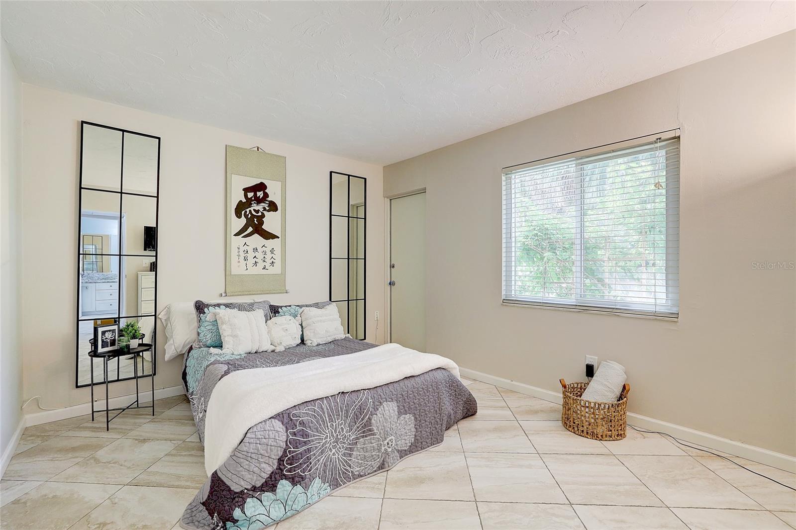 2304 RINGLING BLVD #107