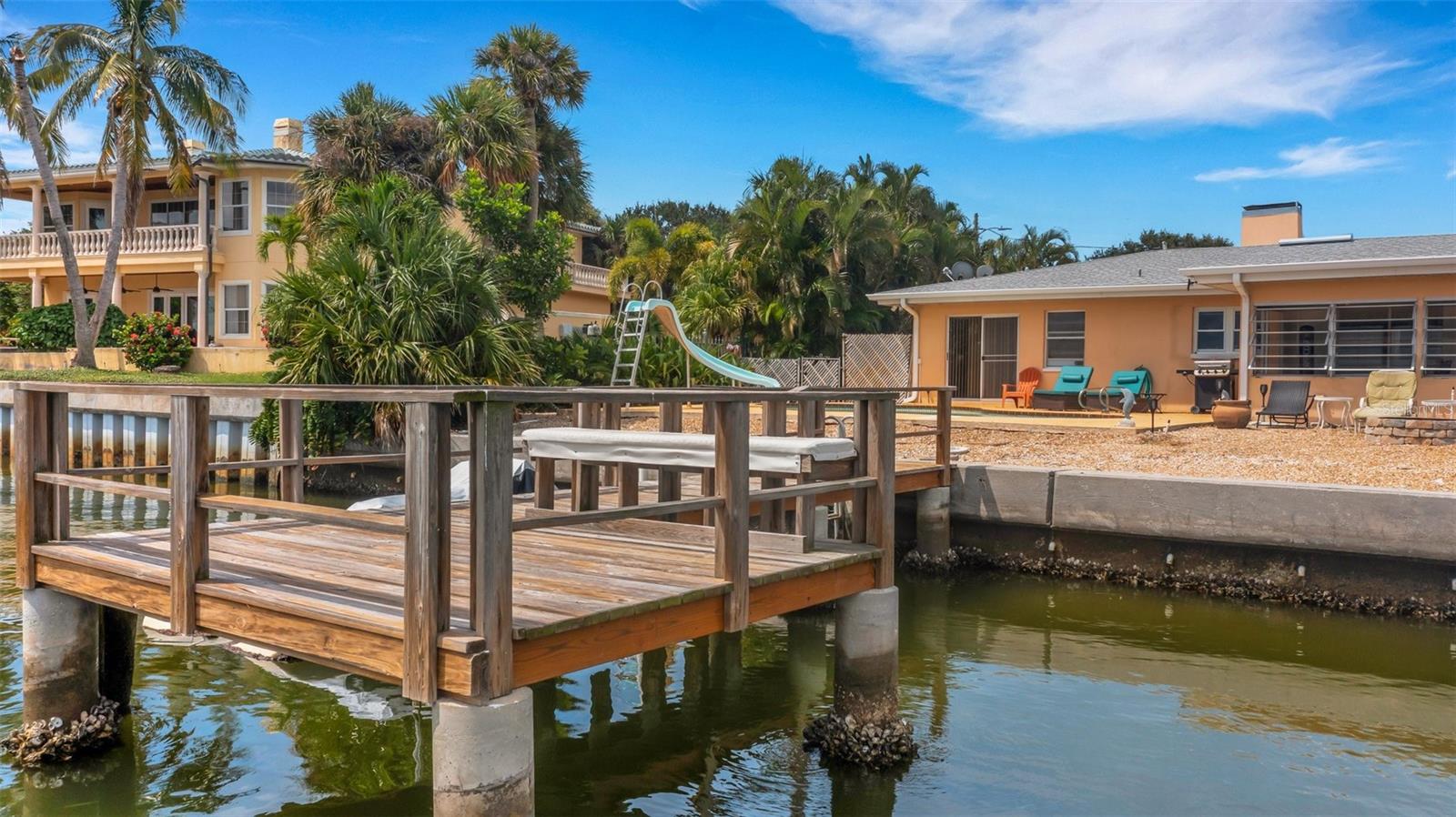 1903 BAYSHORE DR