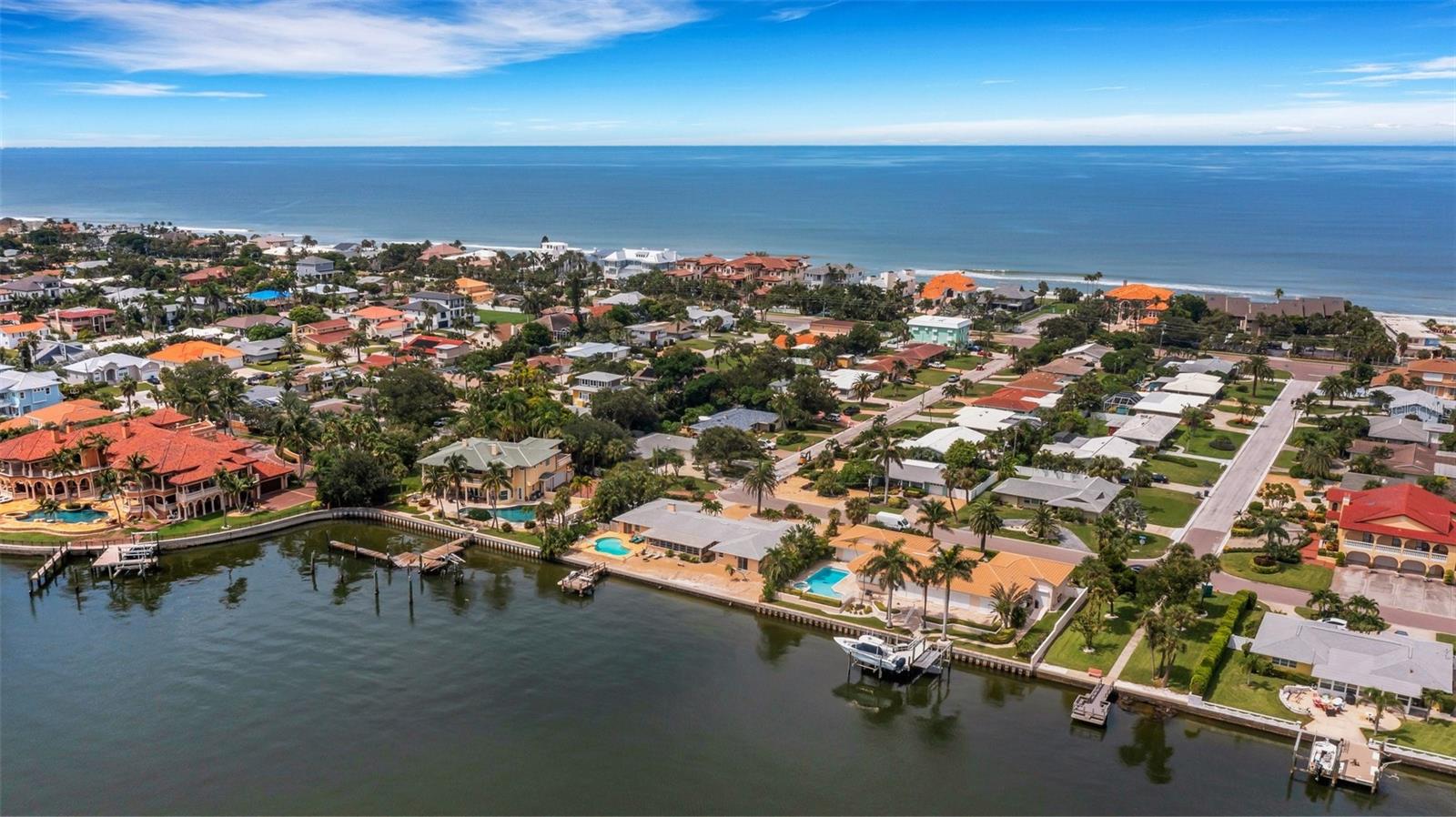 1903 BAYSHORE DR