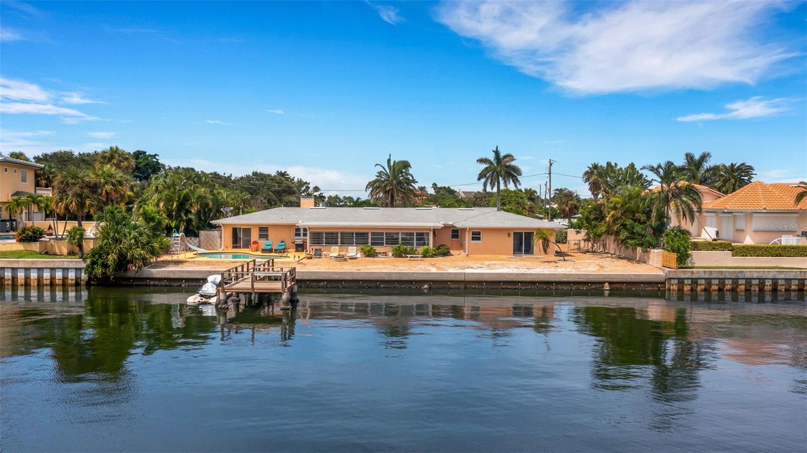 1903 BAYSHORE DR
