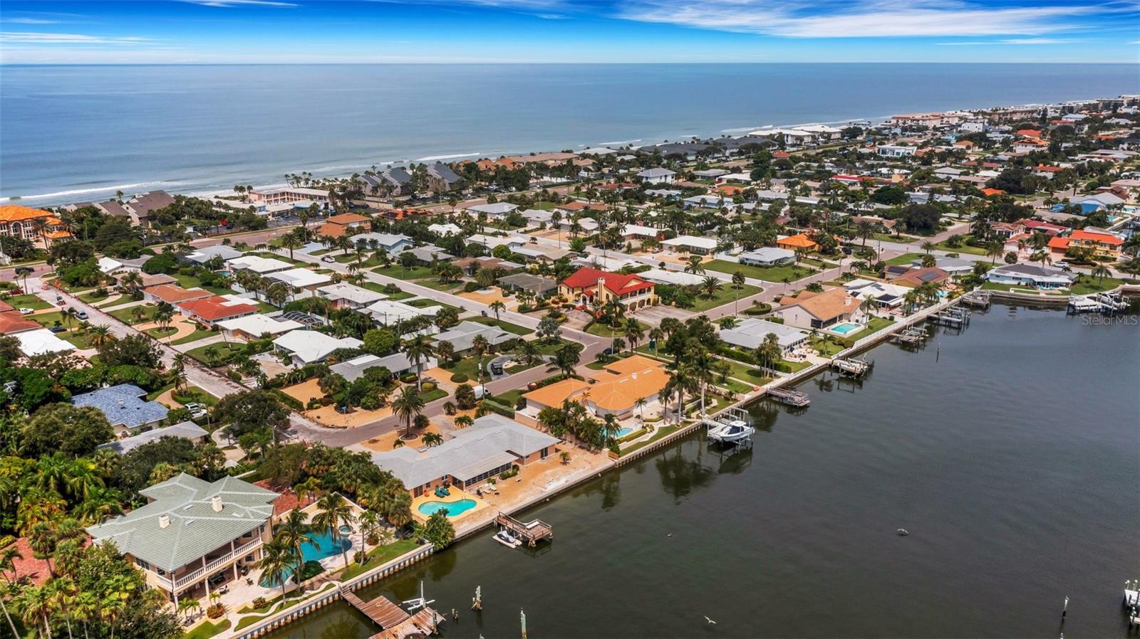 1903 BAYSHORE DR