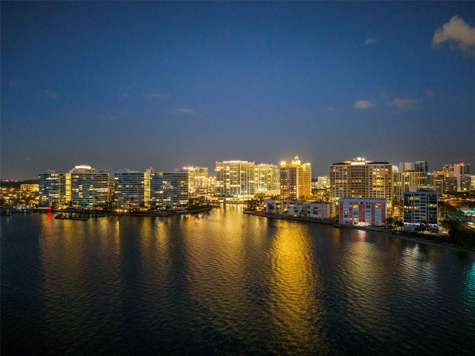 401 QUAY COMMONS #803