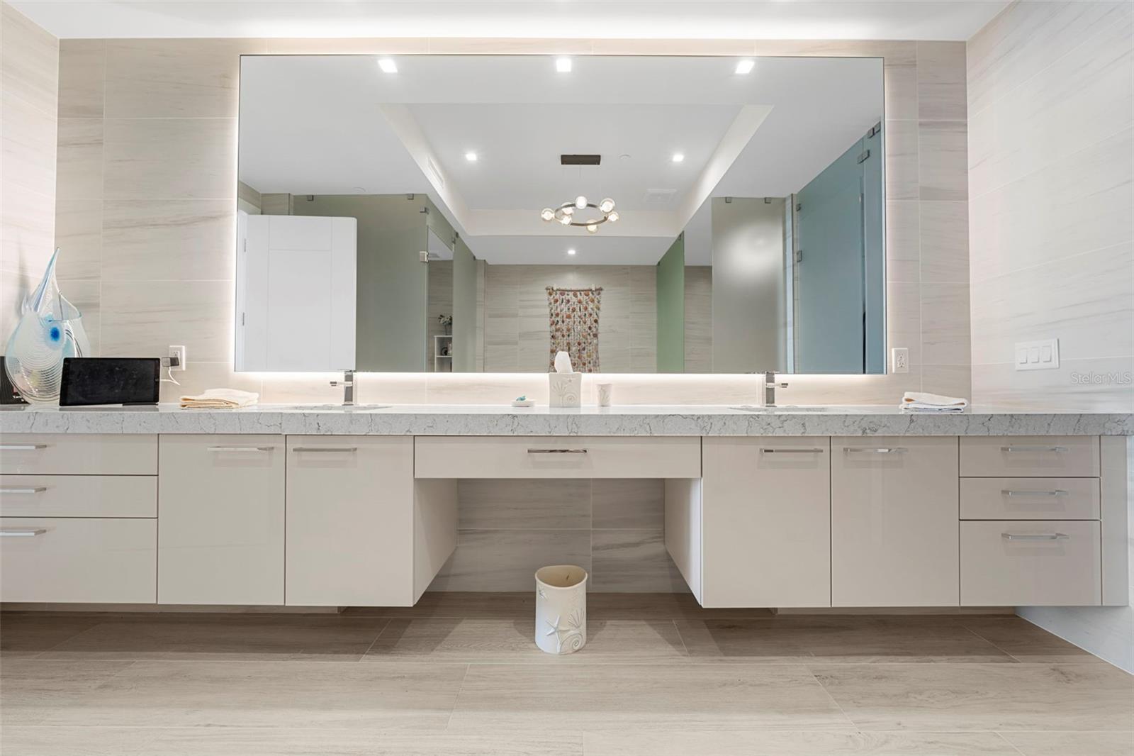 401 QUAY COMMONS #803