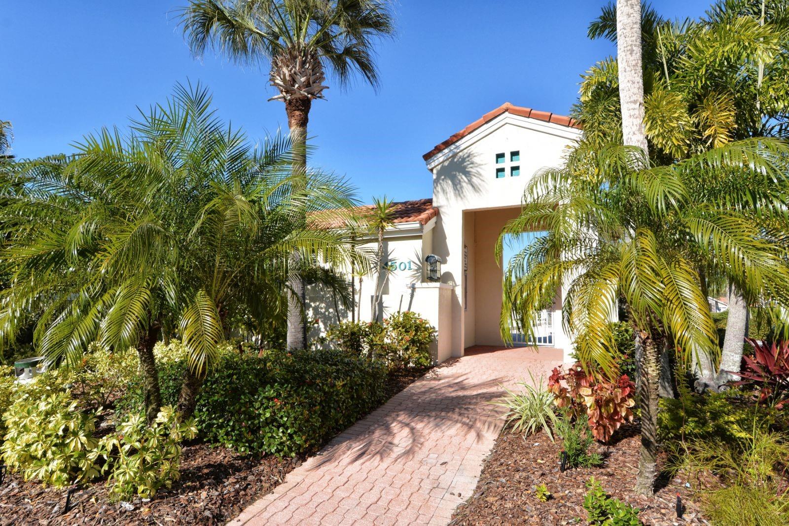 4527 DEER TRAIL BLVD