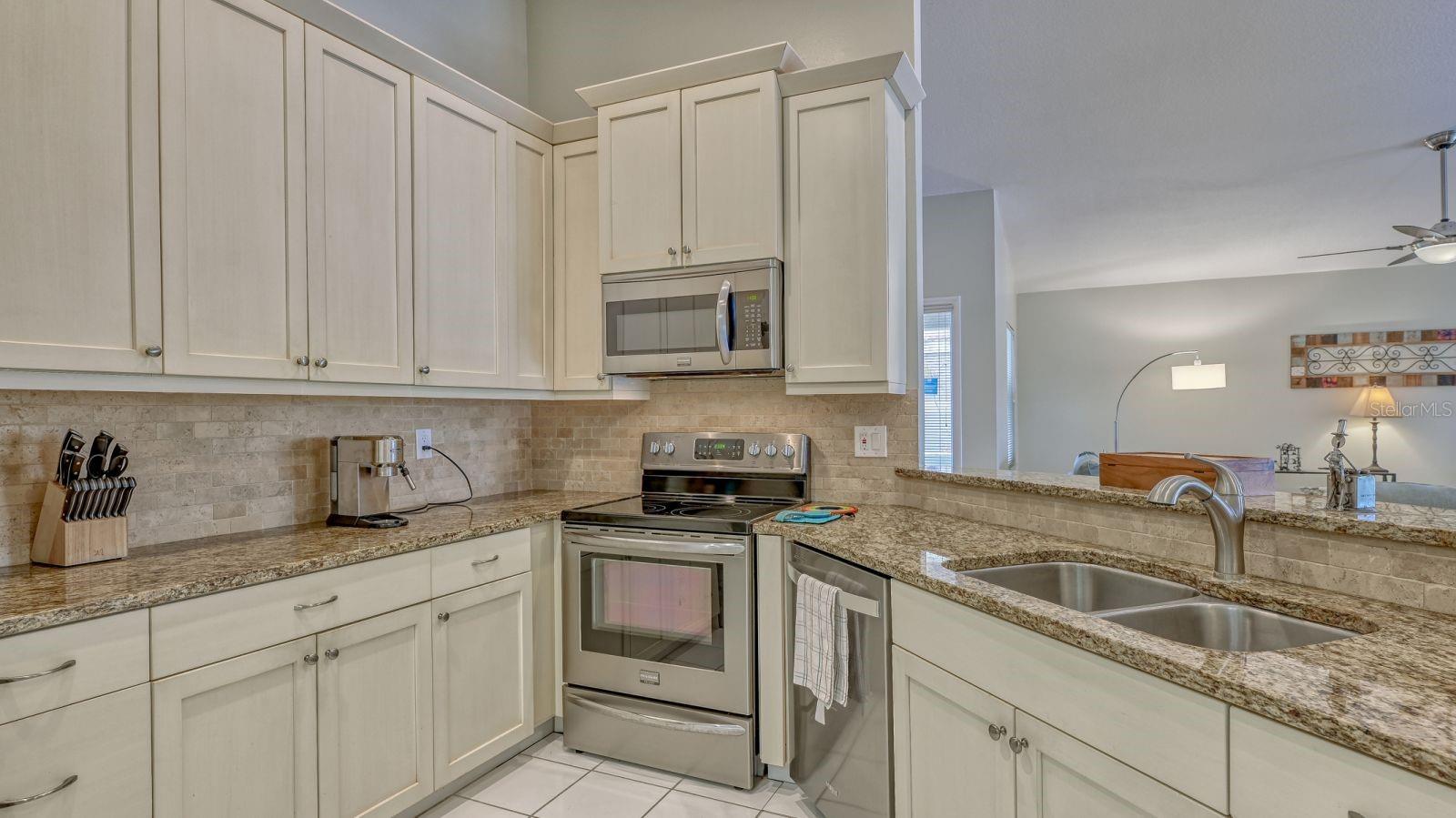 4527 DEER TRAIL BLVD