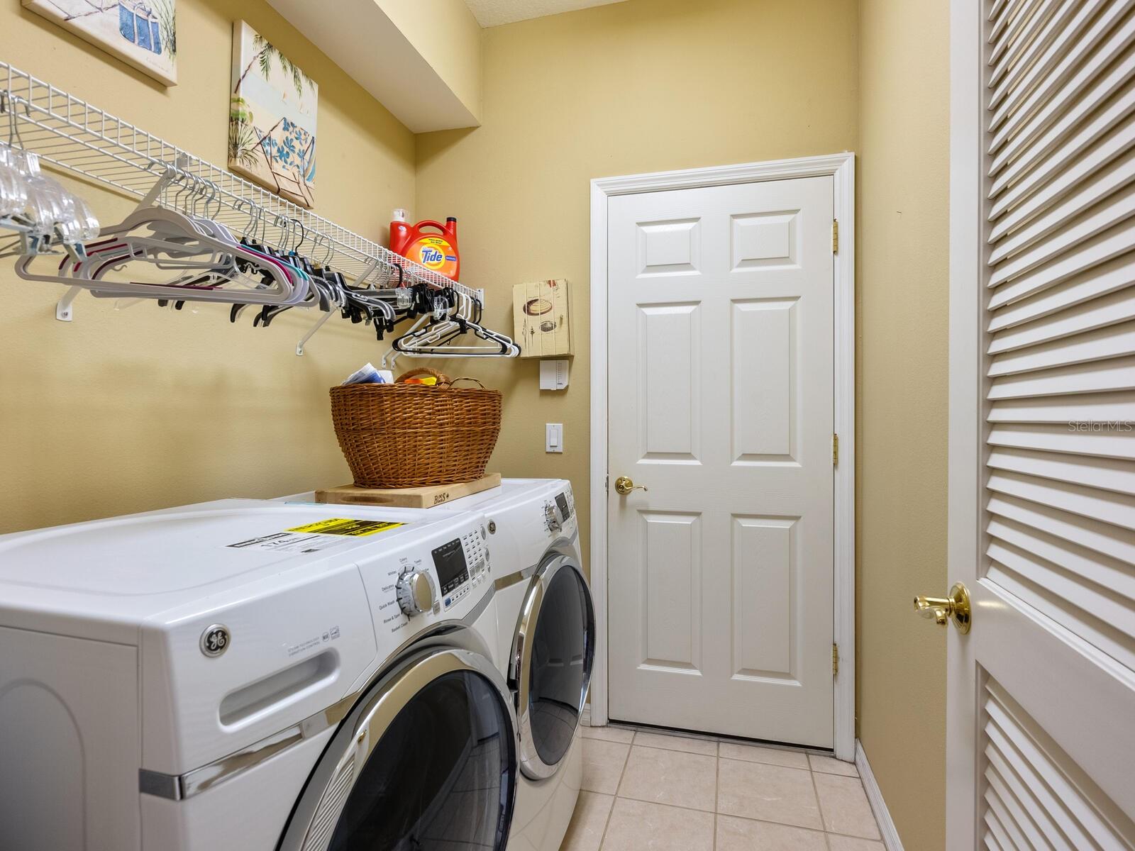 6642 TAILFEATHER WAY