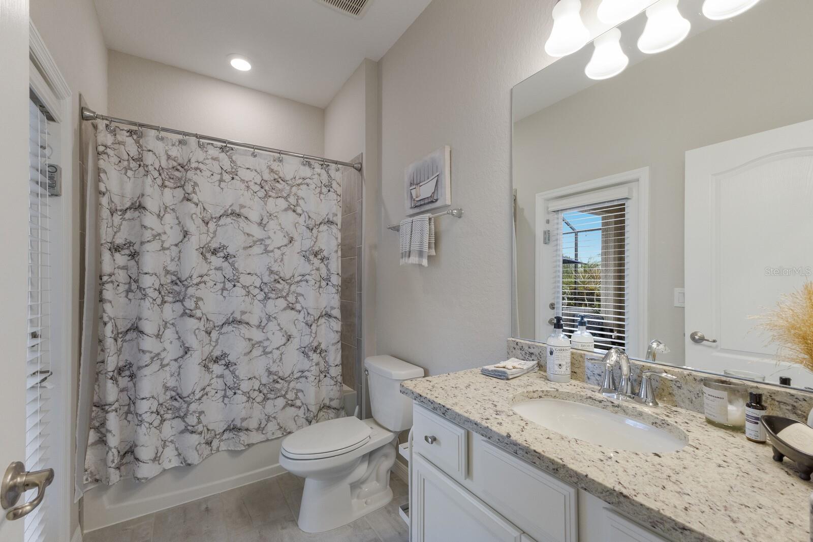 10233 LOCH LOMOND DR