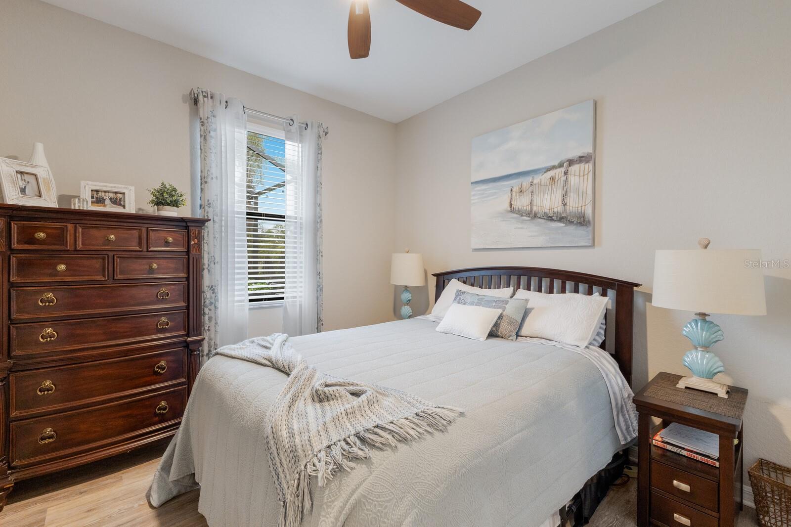 10233 LOCH LOMOND DR