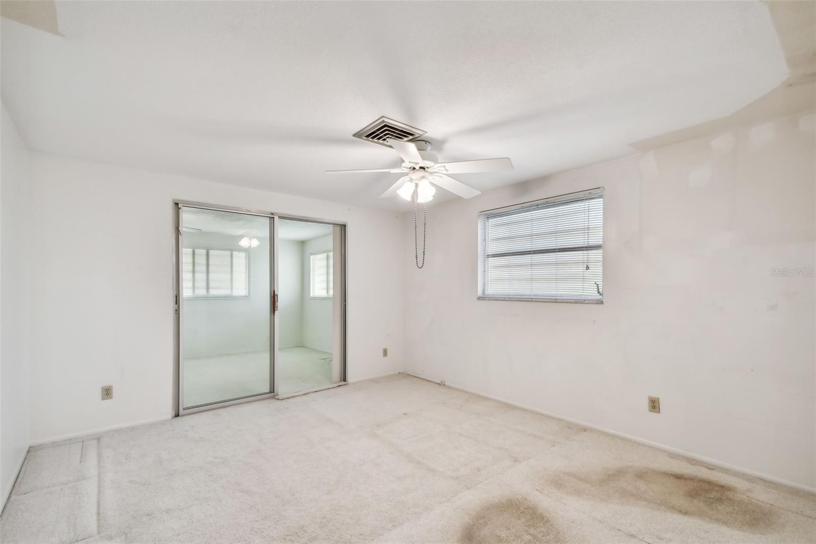 916 MOHAWK RD