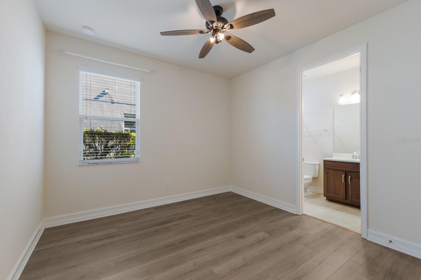 12232 PERENNIAL PL