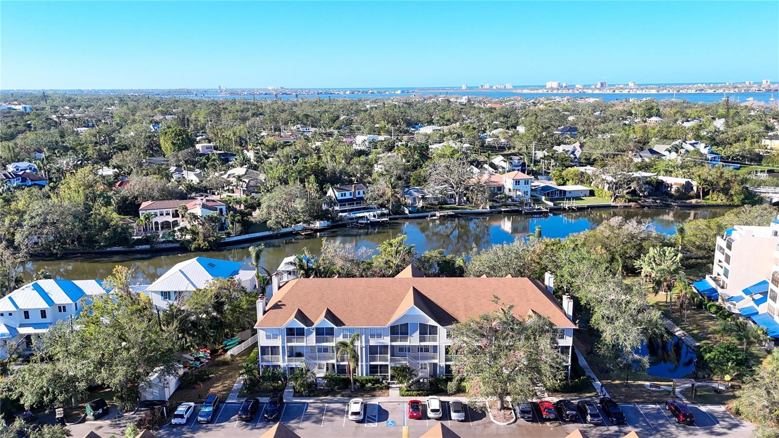 850 S TAMIAMI TRL #402