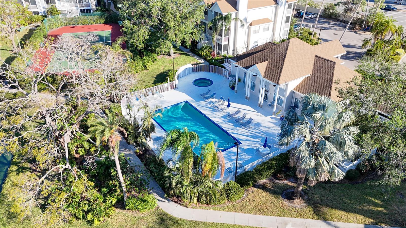 850 S TAMIAMI TRL #402