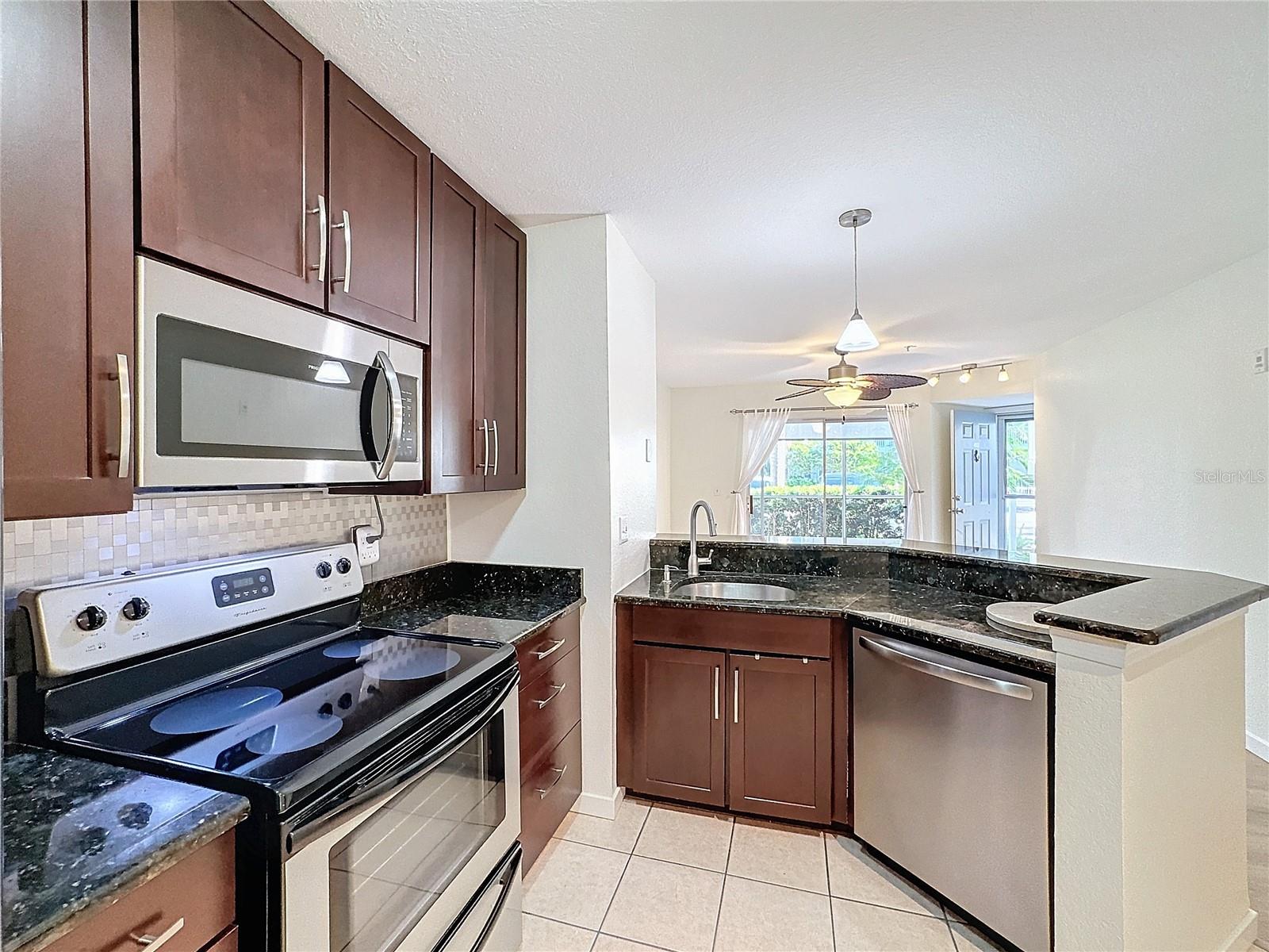 850 S TAMIAMI TRL #402