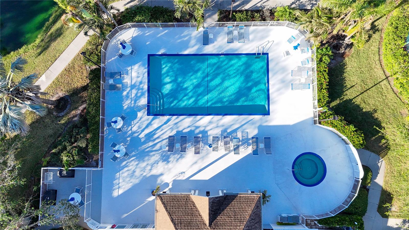 850 S TAMIAMI TRL #402