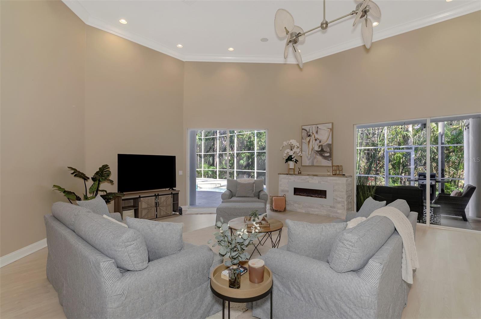 72 ARBOR OAKS DR