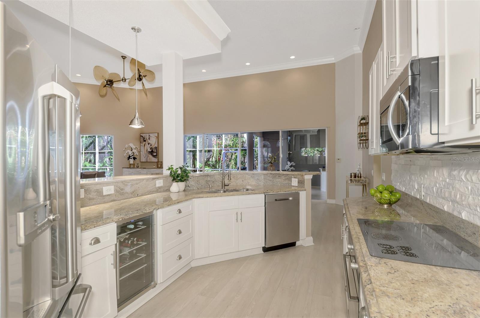 72 ARBOR OAKS DR