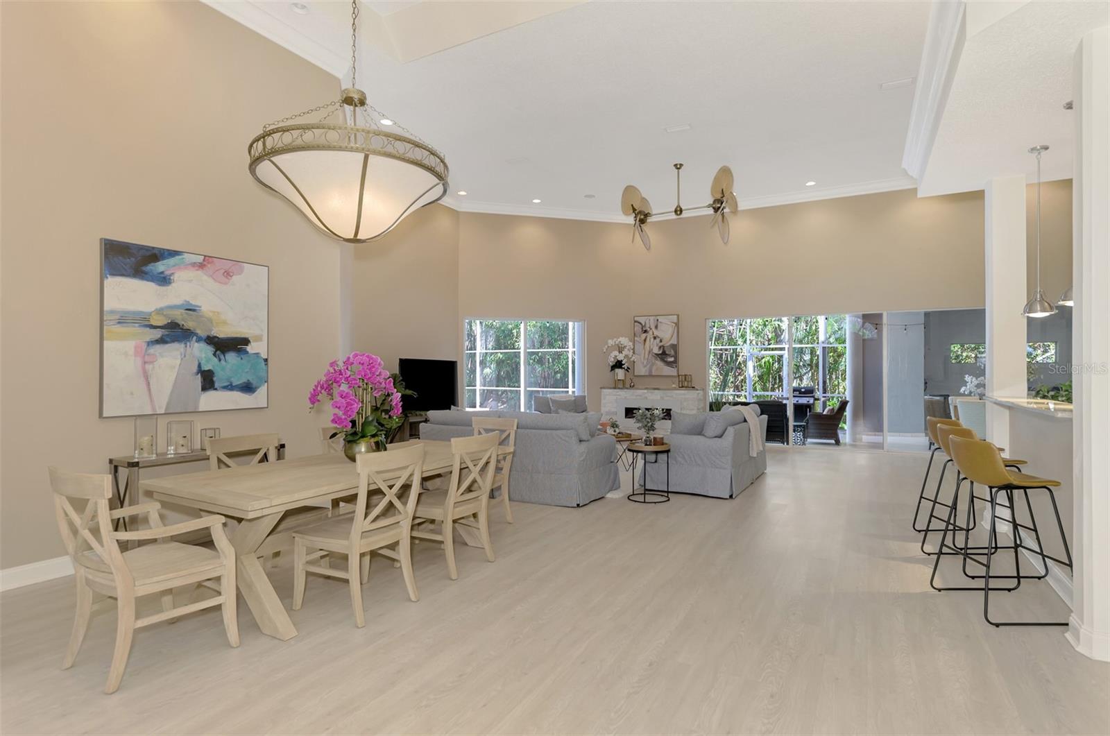 72 ARBOR OAKS DR