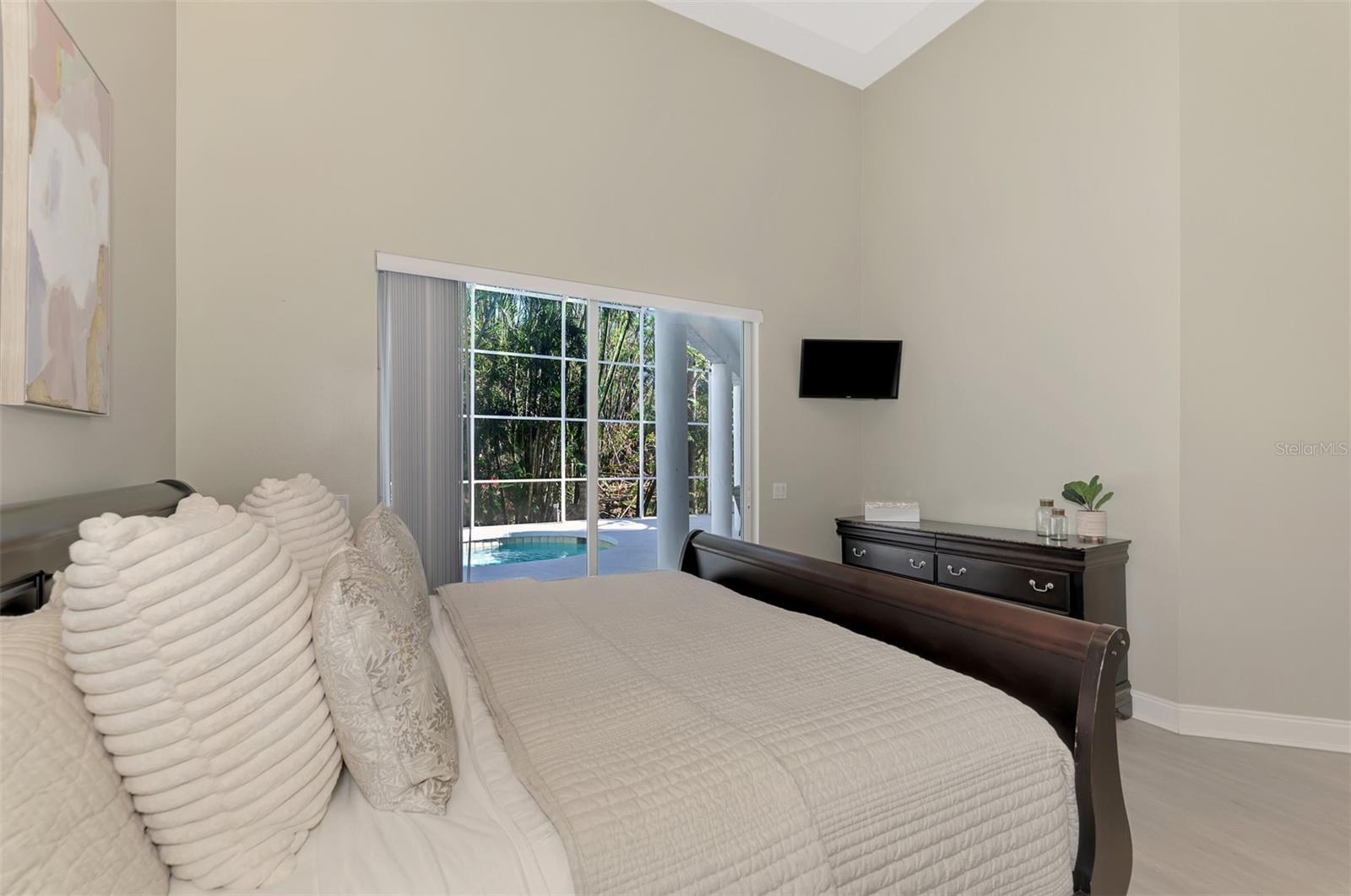 72 ARBOR OAKS DR
