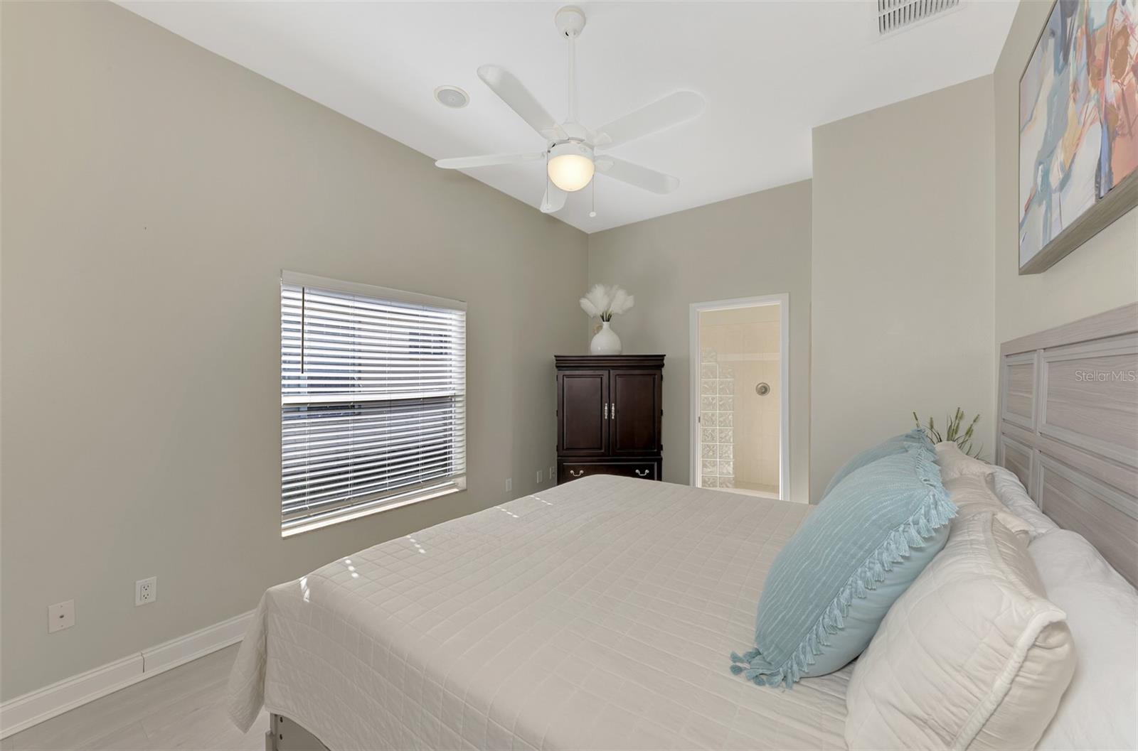 72 ARBOR OAKS DR
