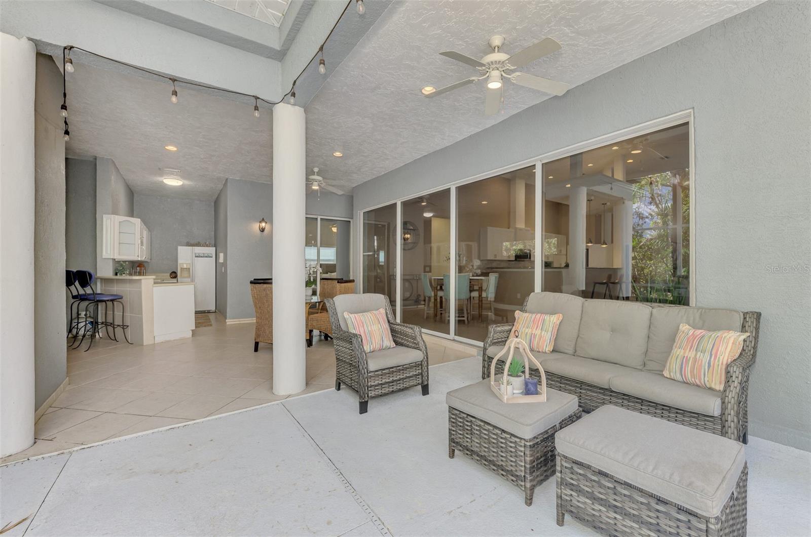 72 ARBOR OAKS DR