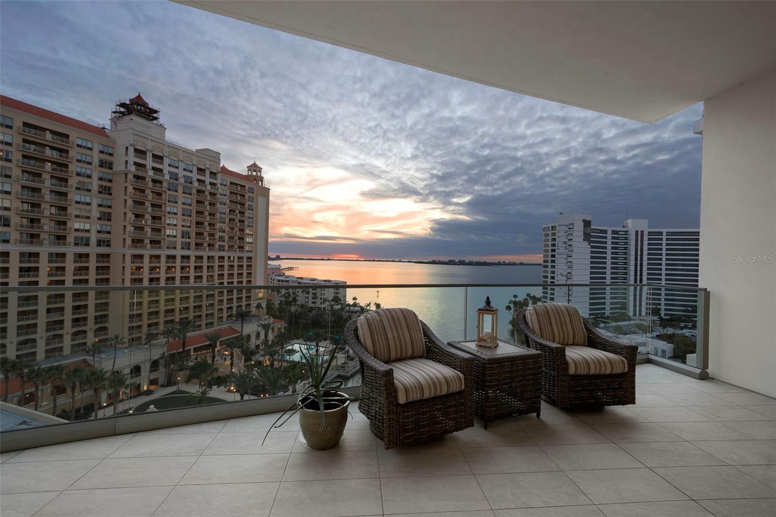 401 QUAY COMMONS #901