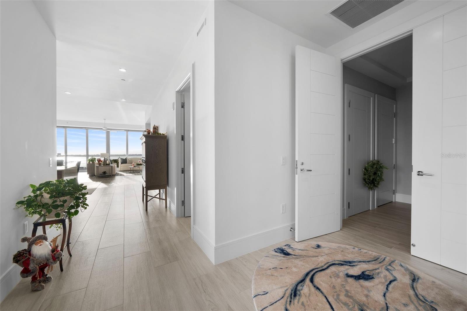 401 QUAY COMMONS #901