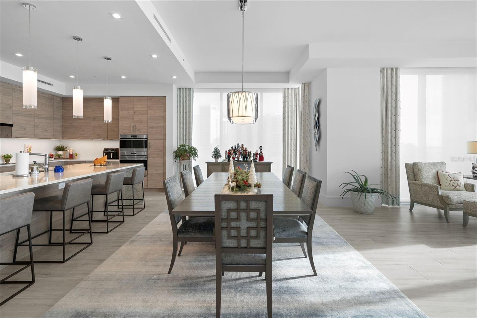 401 QUAY COMMONS #901
