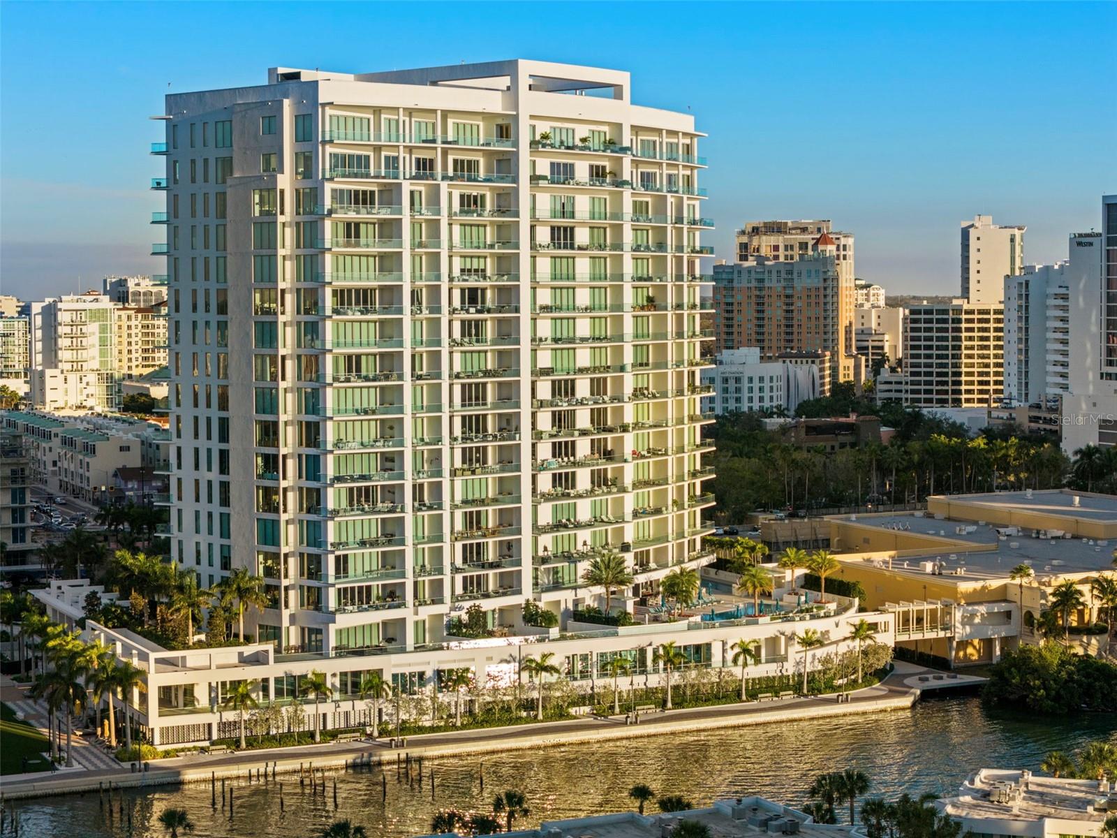401 QUAY COMMONS #901