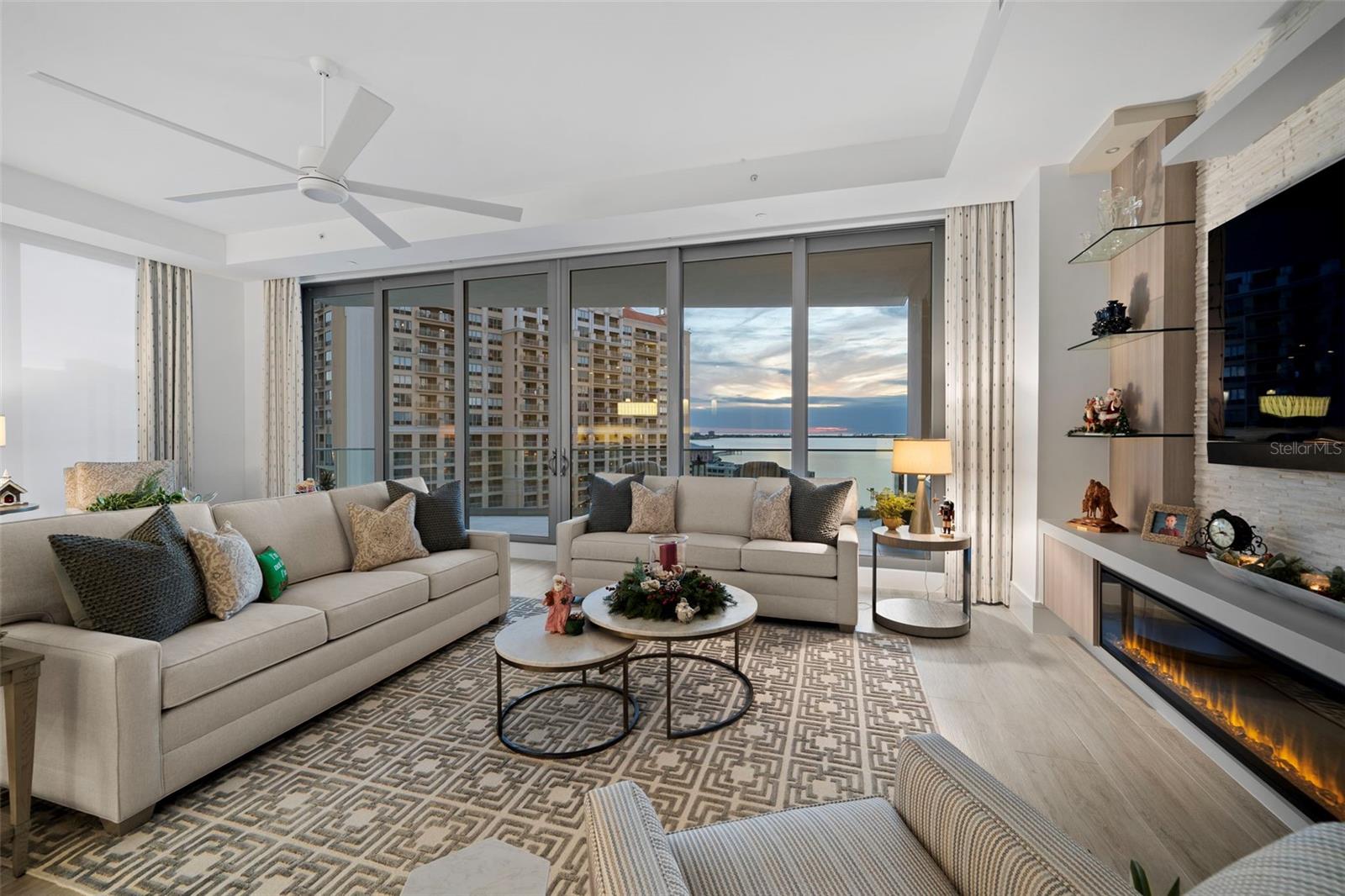 401 QUAY COMMONS #901