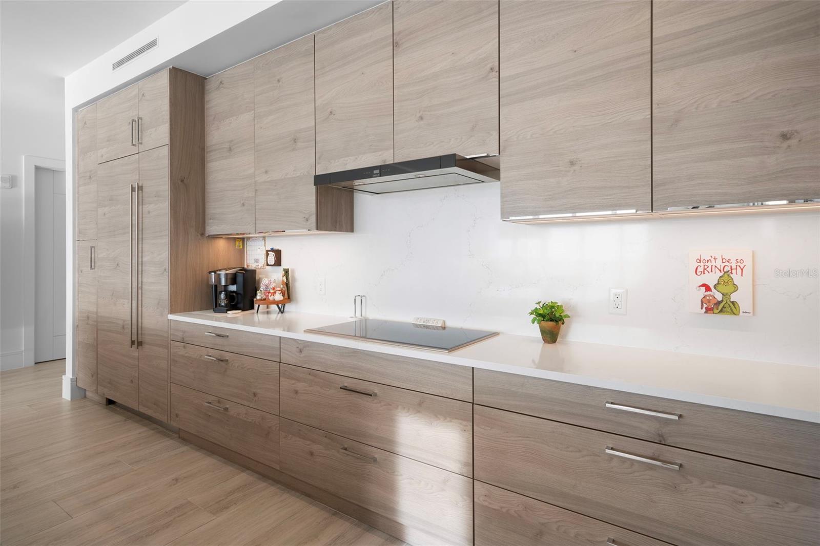 401 QUAY COMMONS #901