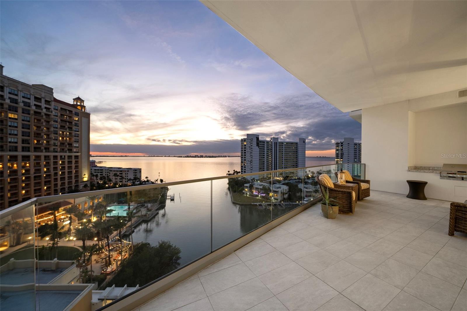 401 QUAY COMMONS #901