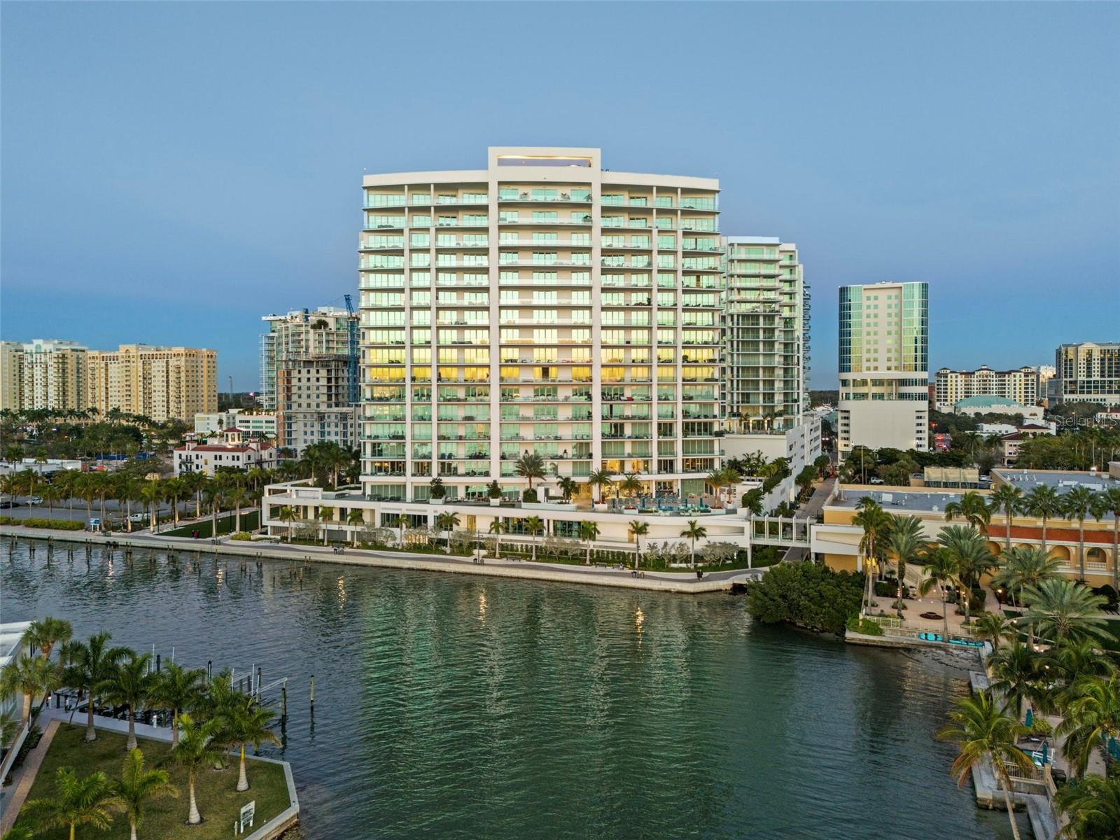 401 QUAY COMMONS #901