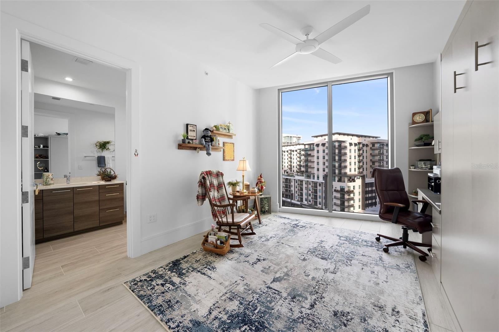 401 QUAY COMMONS #901