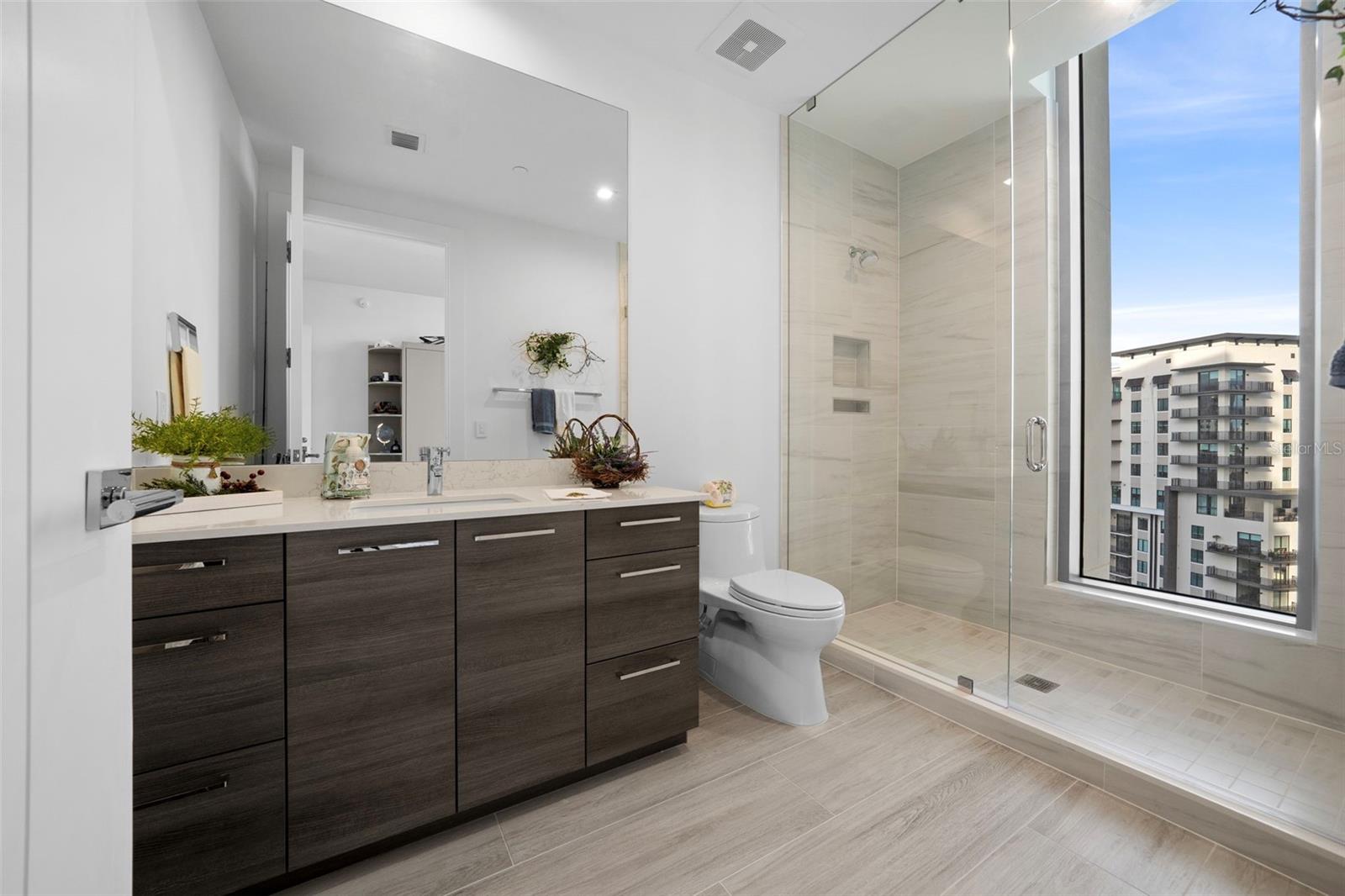 401 QUAY COMMONS #901