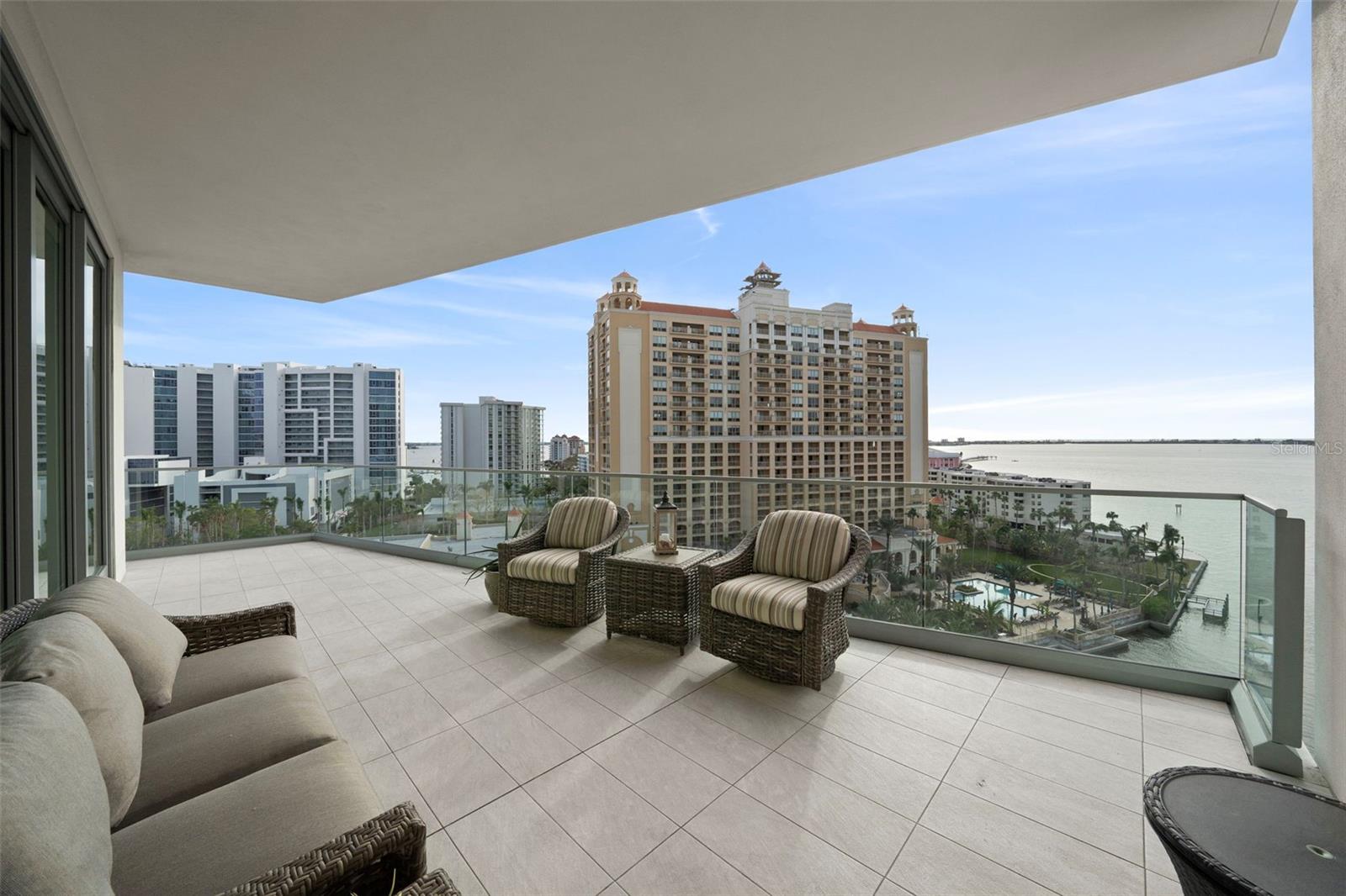 401 QUAY COMMONS #901