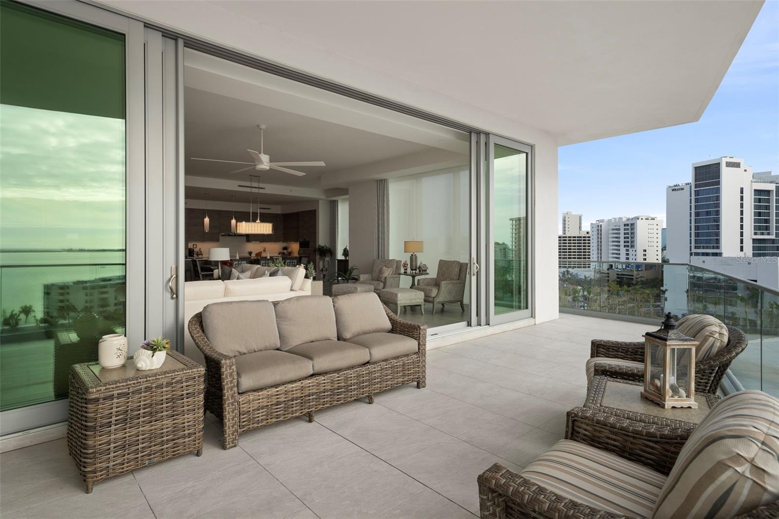 401 QUAY COMMONS #901