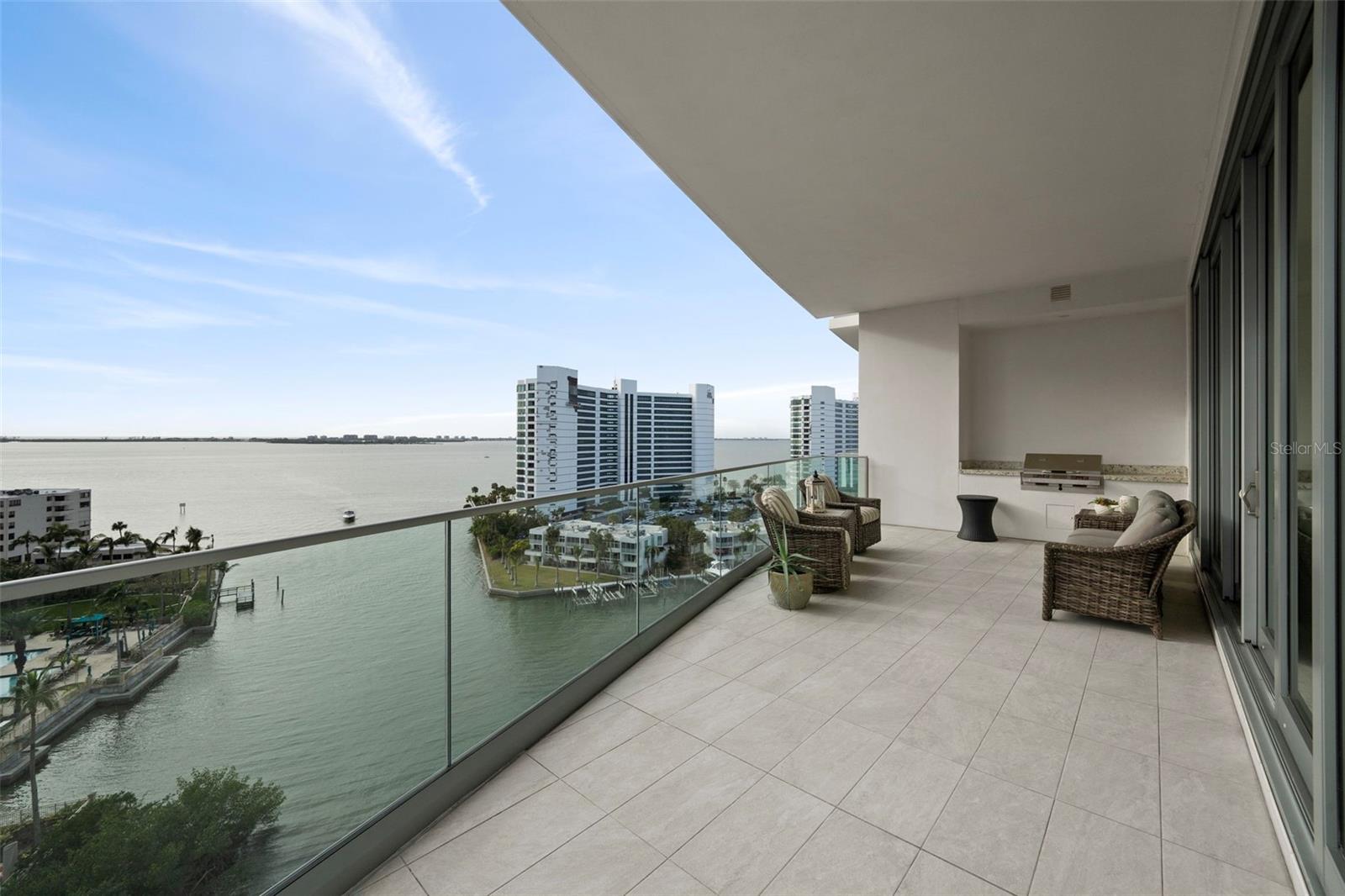 401 QUAY COMMONS #901