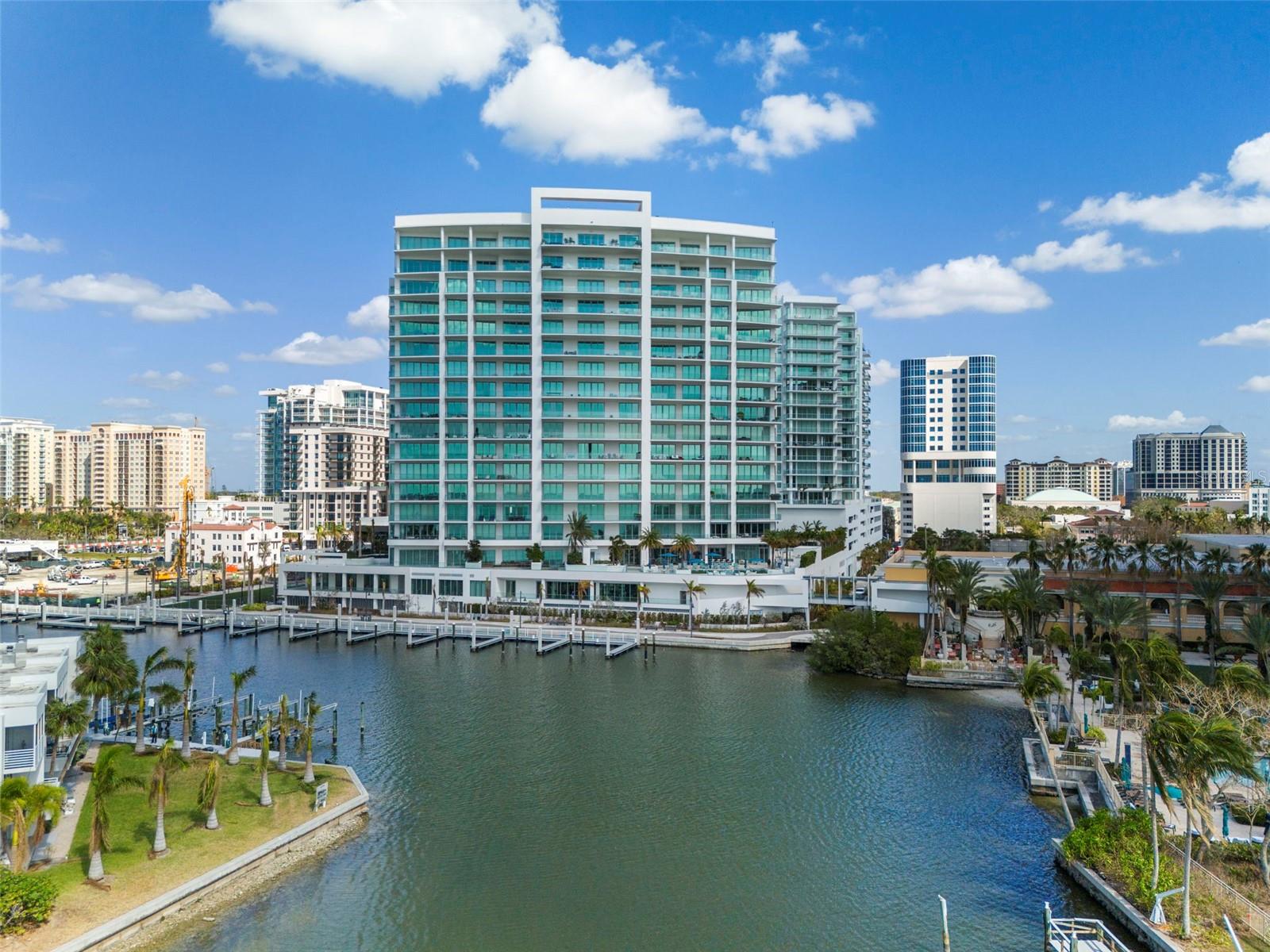 401 QUAY COMMONS #901