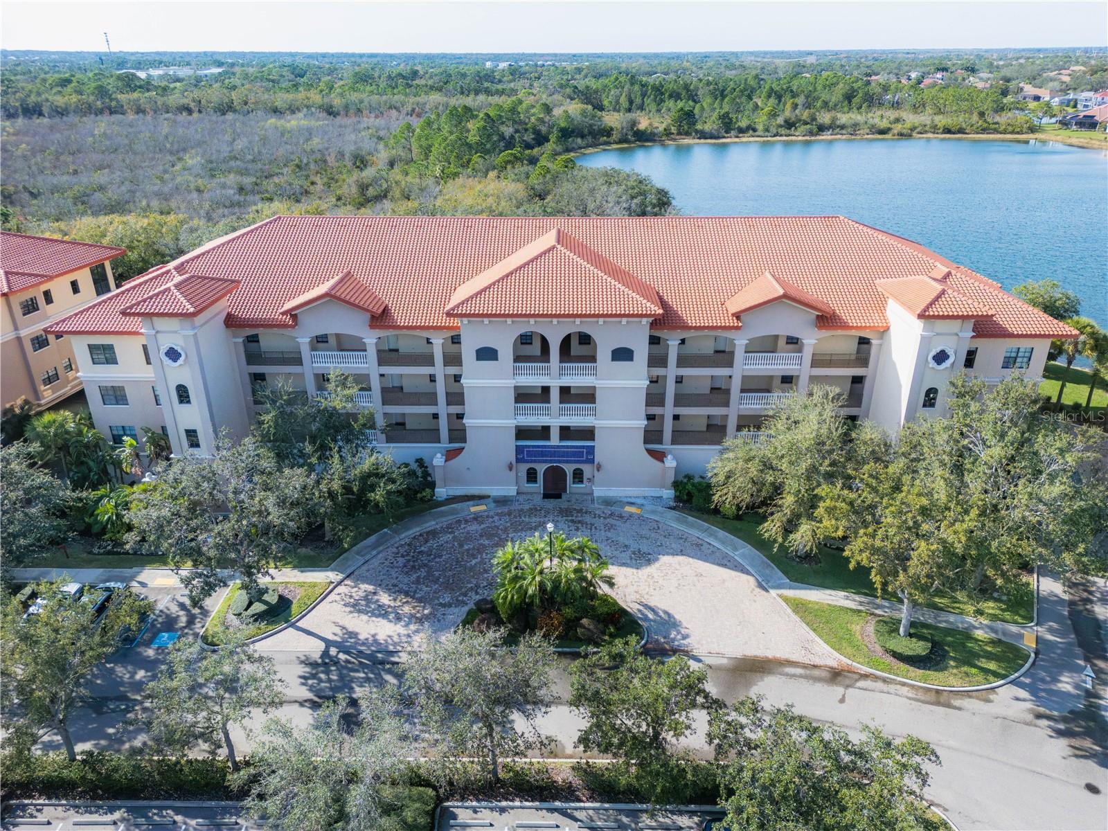 7702 LAKE VISTA CT #306