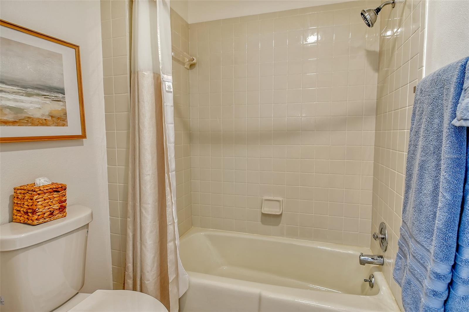 2203 HARBOURSIDE DR