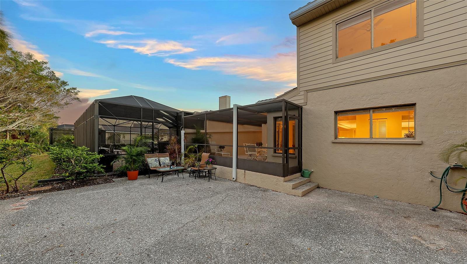 2203 HARBOURSIDE DR