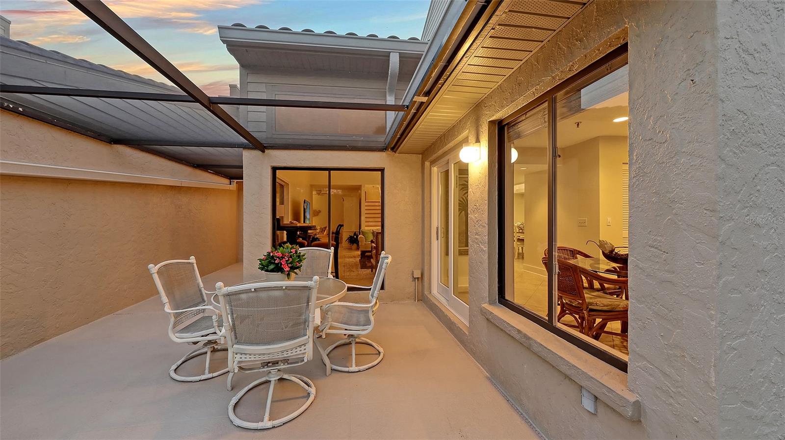 2203 HARBOURSIDE DR