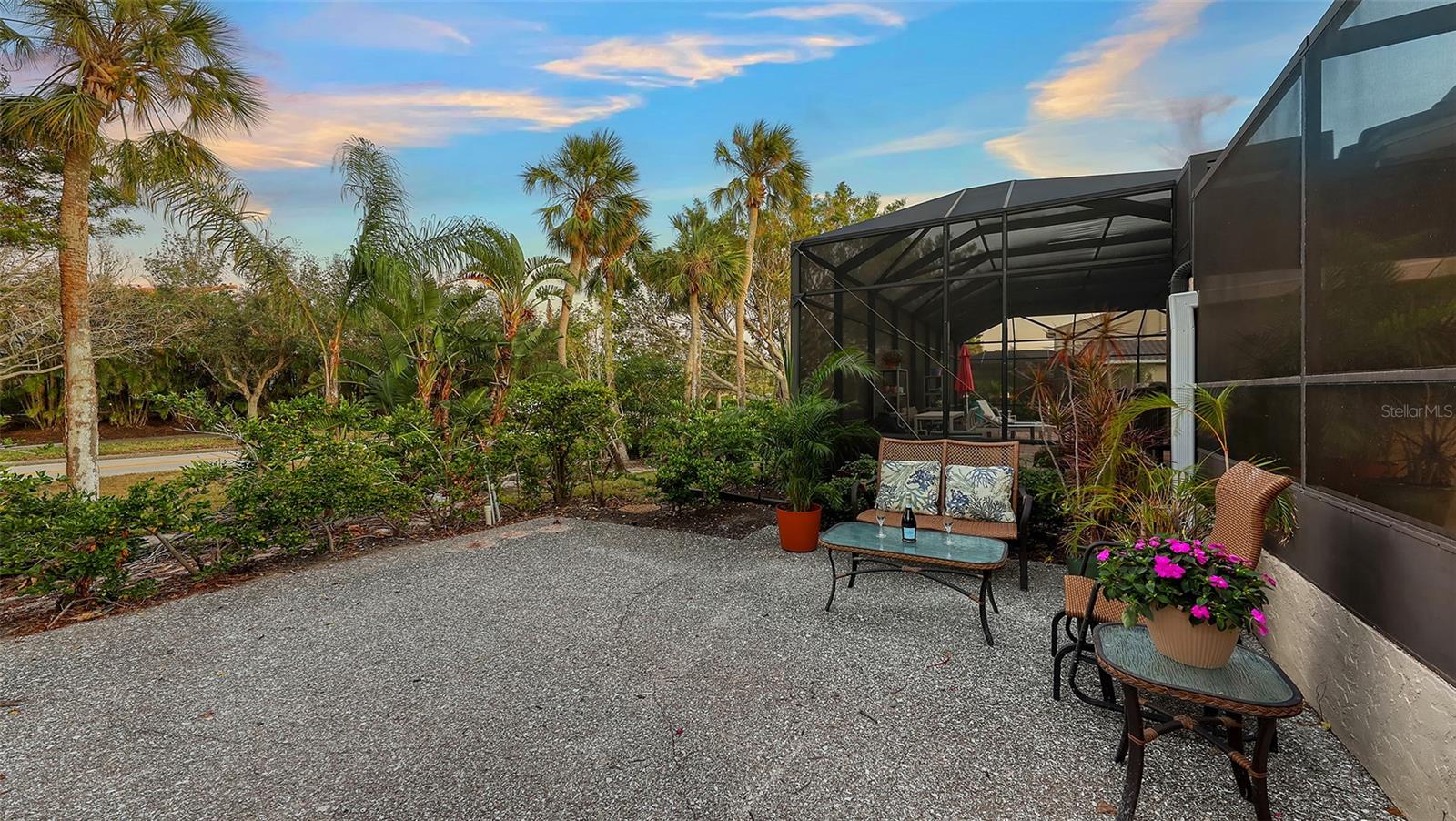 2203 HARBOURSIDE DR