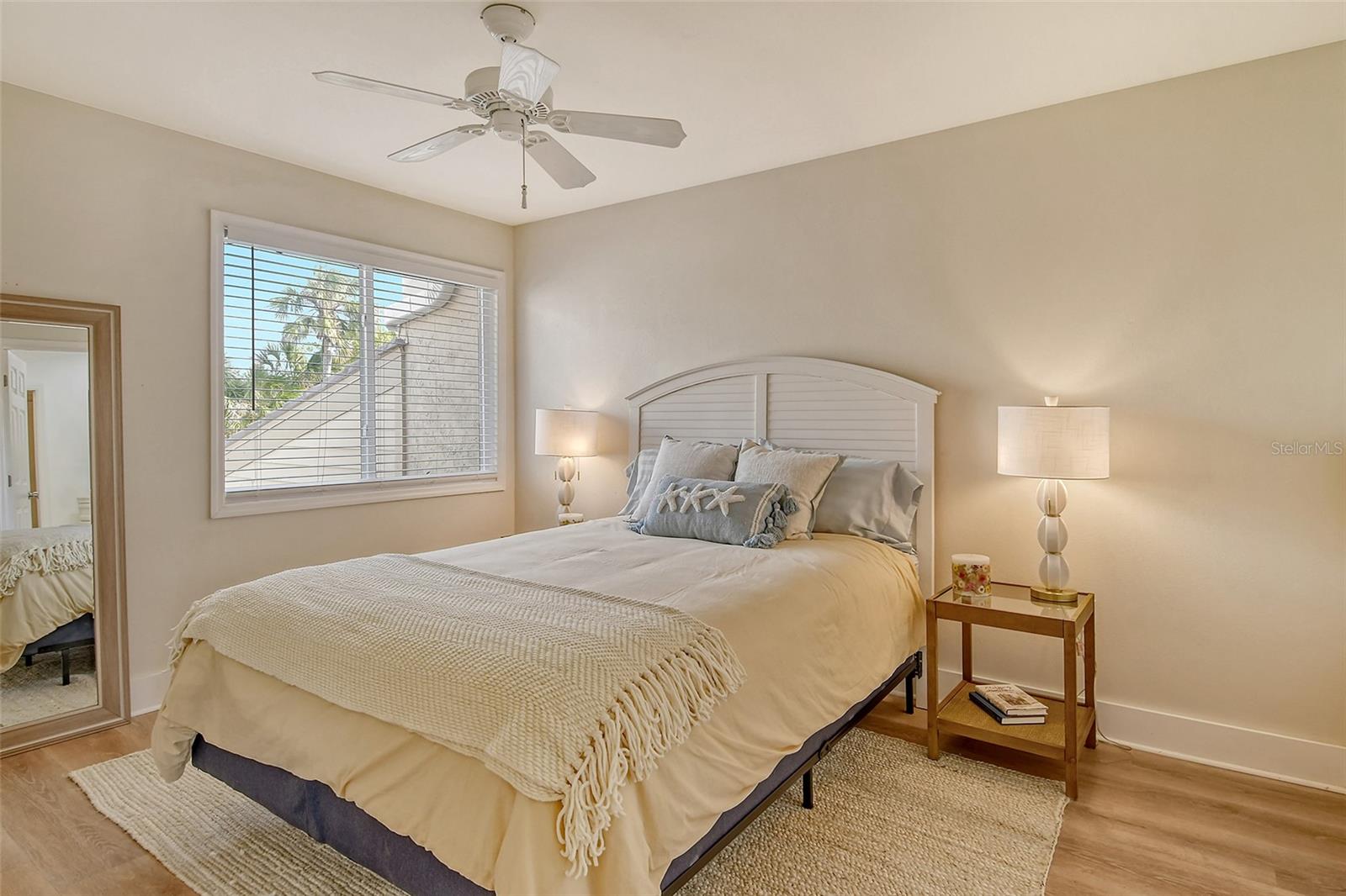 2203 HARBOURSIDE DR