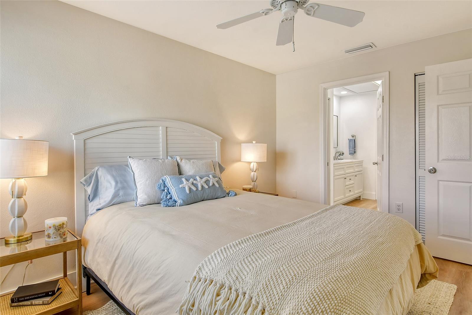 2203 HARBOURSIDE DR