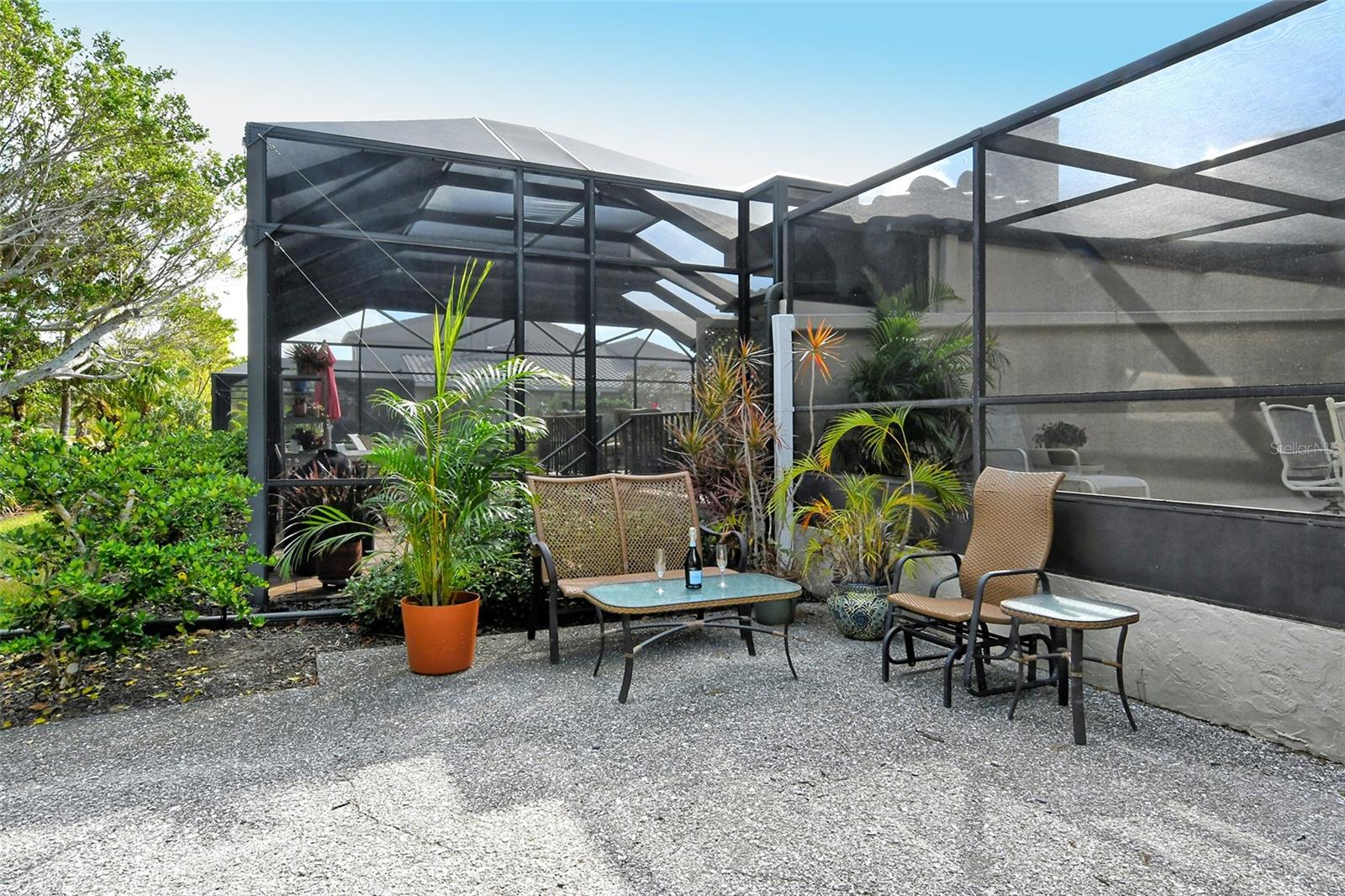 2203 HARBOURSIDE DR