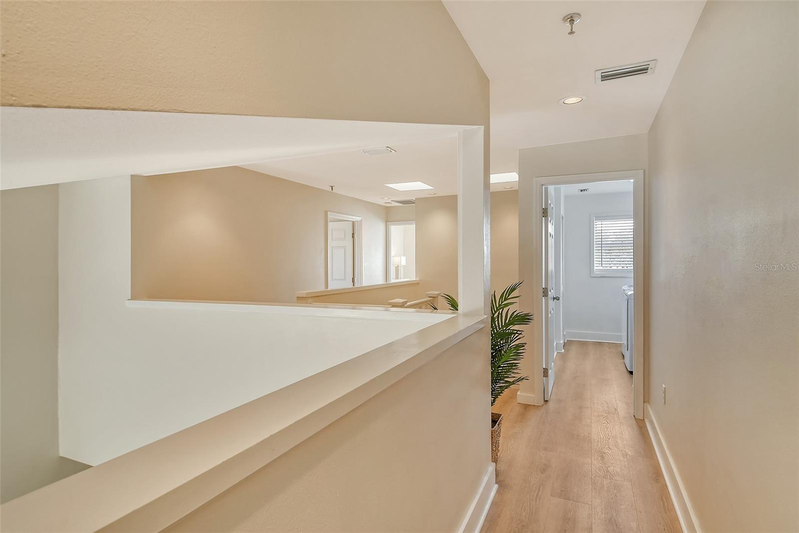 2203 HARBOURSIDE DR